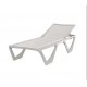 Lot de 4 Chaises Longues Voxel Vondom blanc et 4 Tables basses Cray